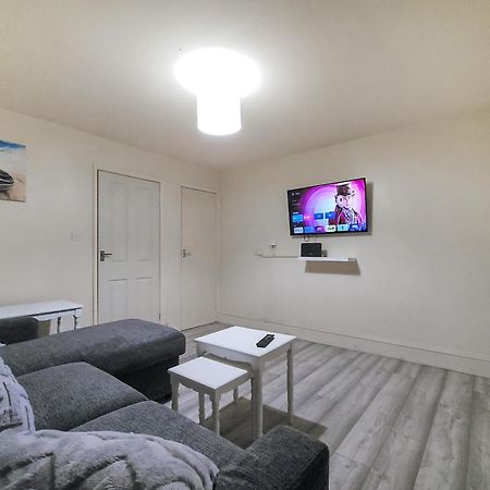 Queen House Belper Buitenkant foto